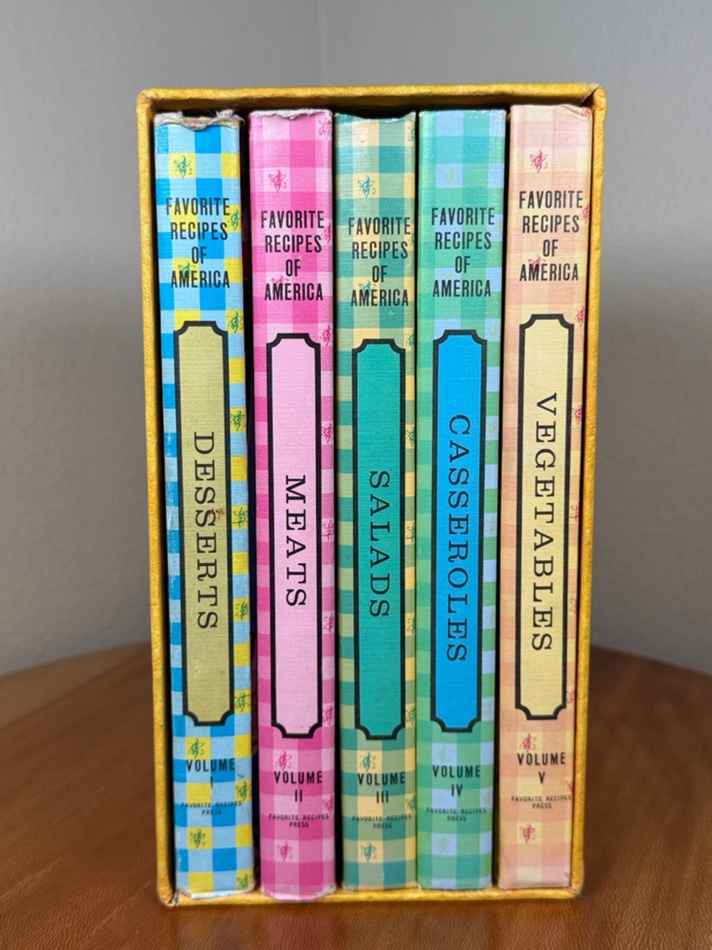 Vintage Farmhouse ‘68 Favorite Meals of America Picture Cook Book Hardcover Set